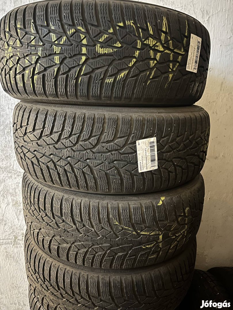 Eladó 4 db téligumi 205/65R16