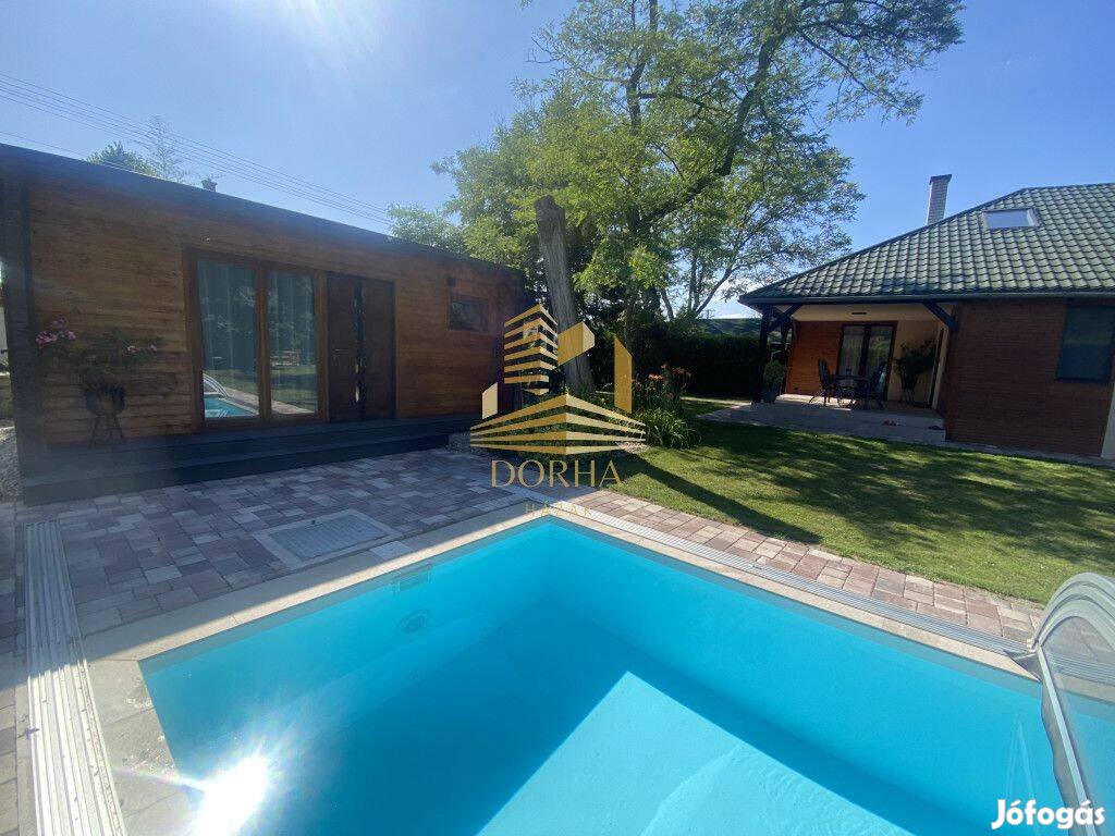 Eladó 4 évszakos mobilház 0002