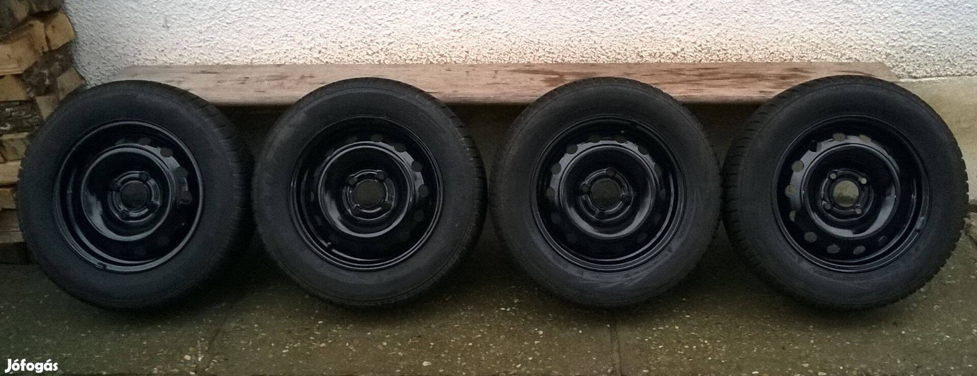 Eladó 4db 14-es 4x108 Peugeot,Citroen lemez 185/65R14 új téli gumival