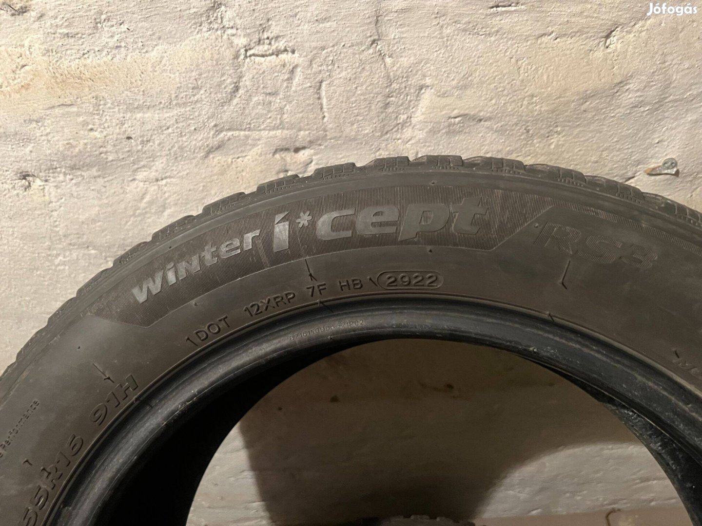 Eladó 4db 2022-es gyártású hankook téligumi