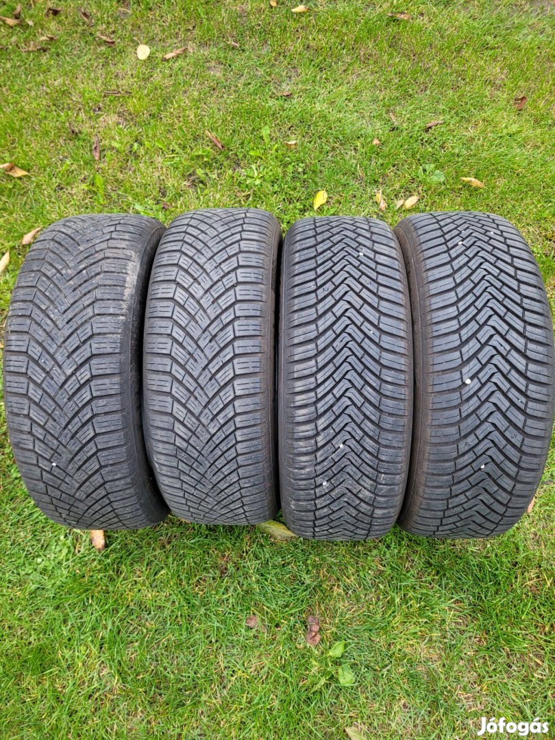 Eladó 4db 205/55 R16 Continental négyévszakos gumi