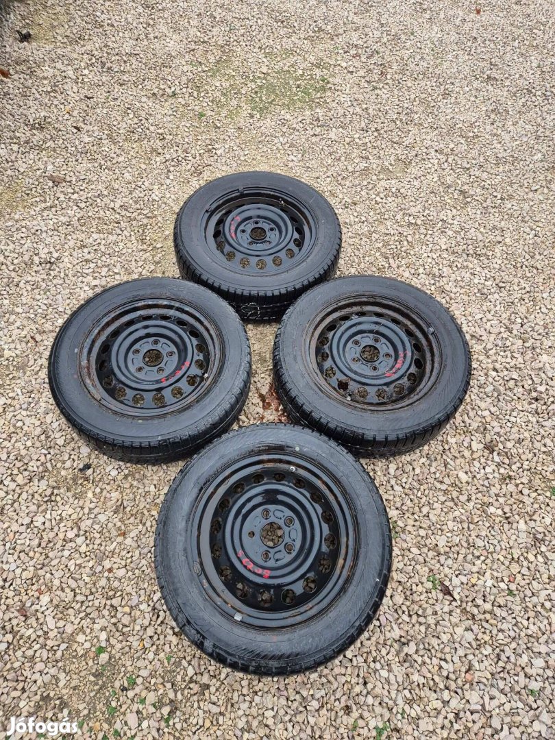 Eladó 4db 205/60R16 téli kerék