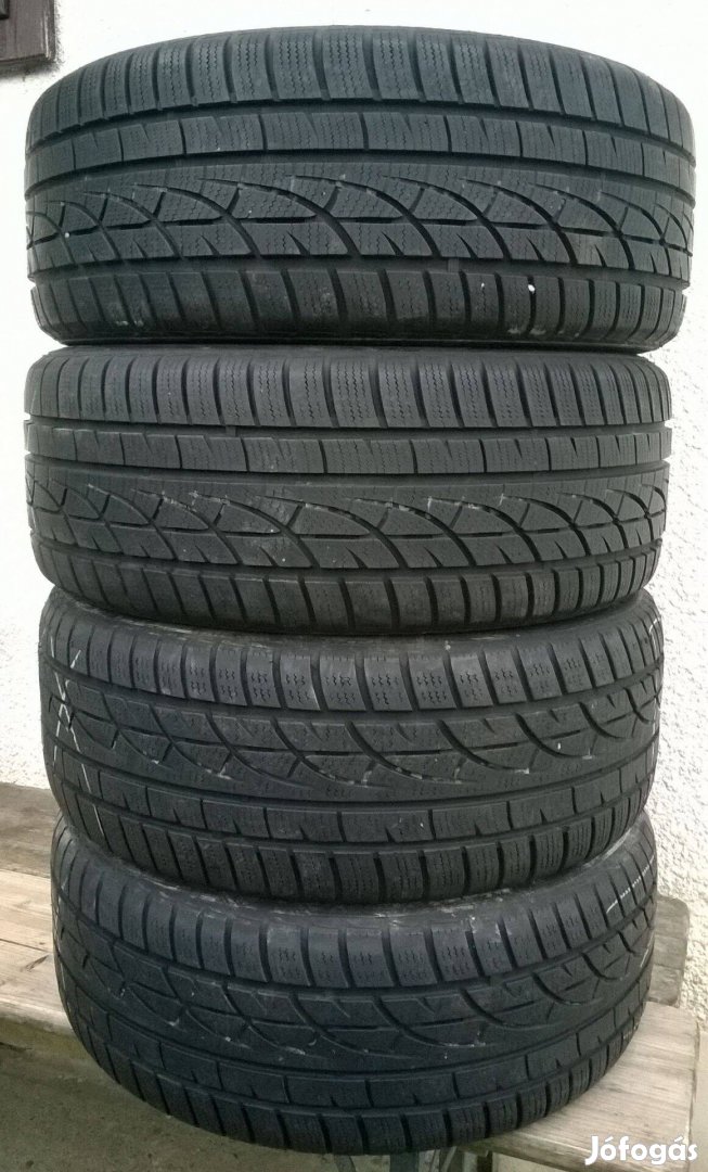 Eladó 4db 225 45R17-es Hankook téli gumi