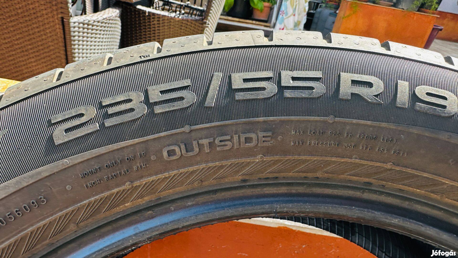 Eladó 4db 235/55R19 Nokian nyári autógumi