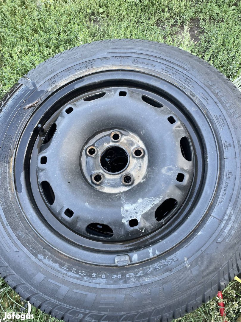 Eladó 4db 5 lyukas 14 es lemez felni 