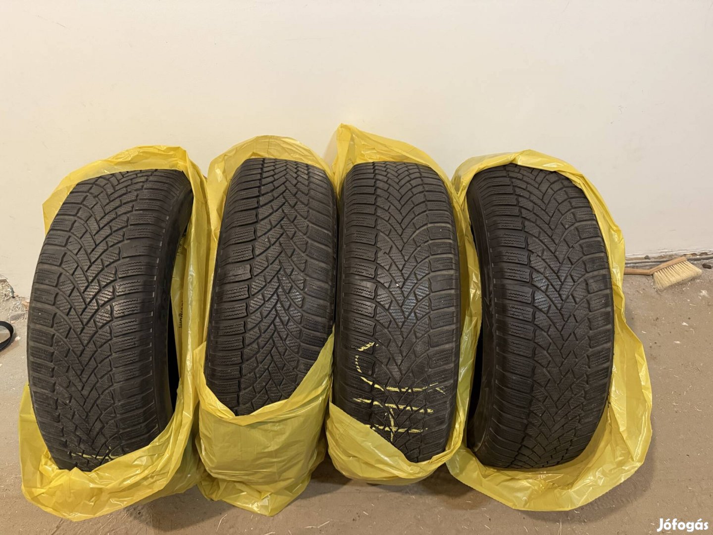 Elado 4db Bridgestone Blizzak LM005 225/65 R17 téli gumi