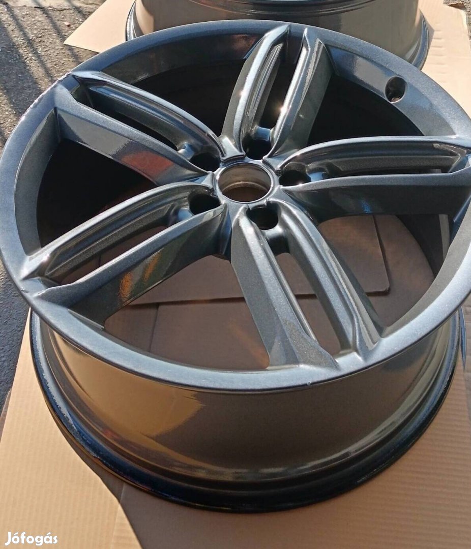 Eladó 4db Gyári Audi Alufelni R20 5x112