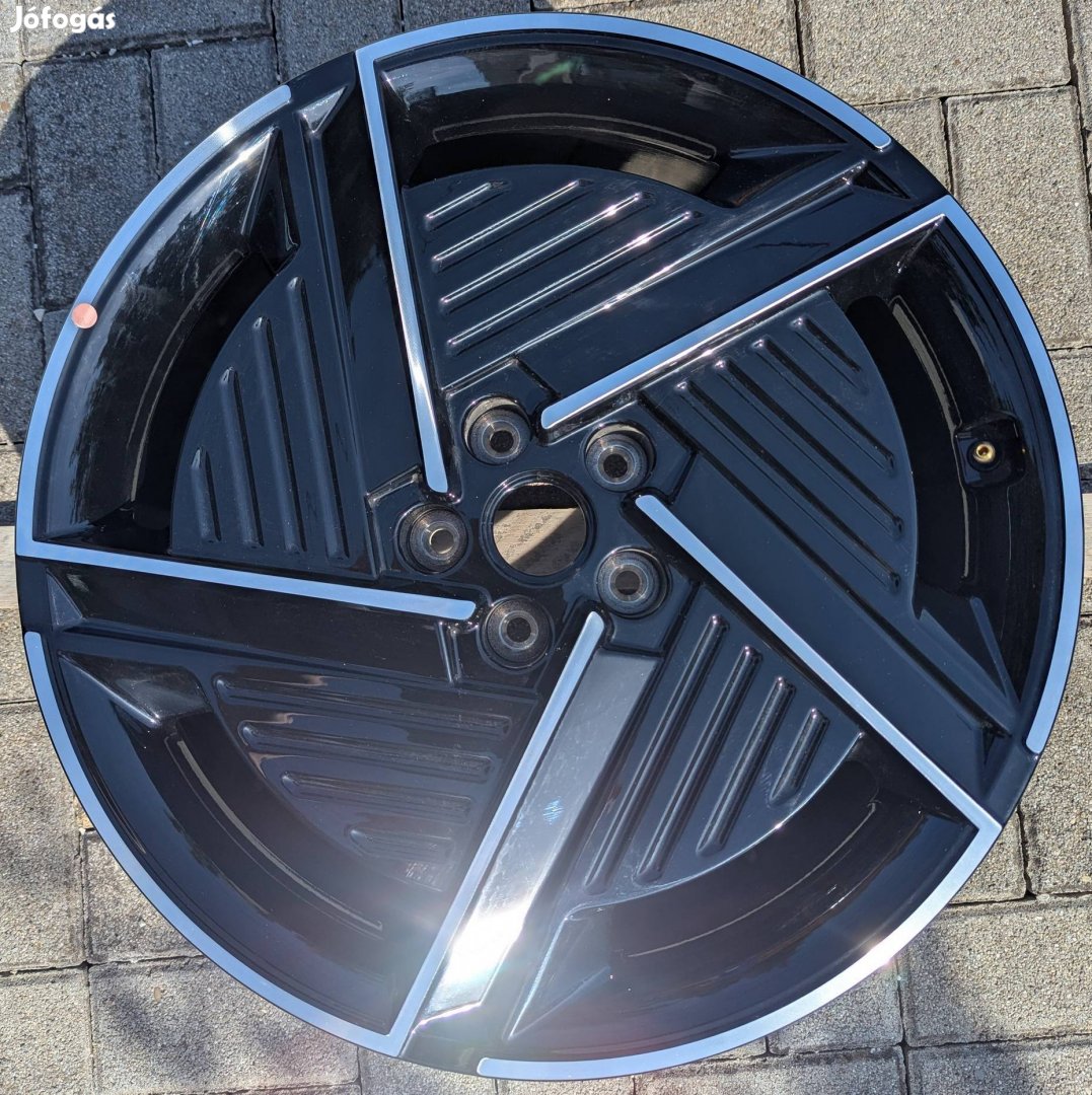 Eladó 4db Hyundai 8.5Jx20 H2 R20 új gyári felni