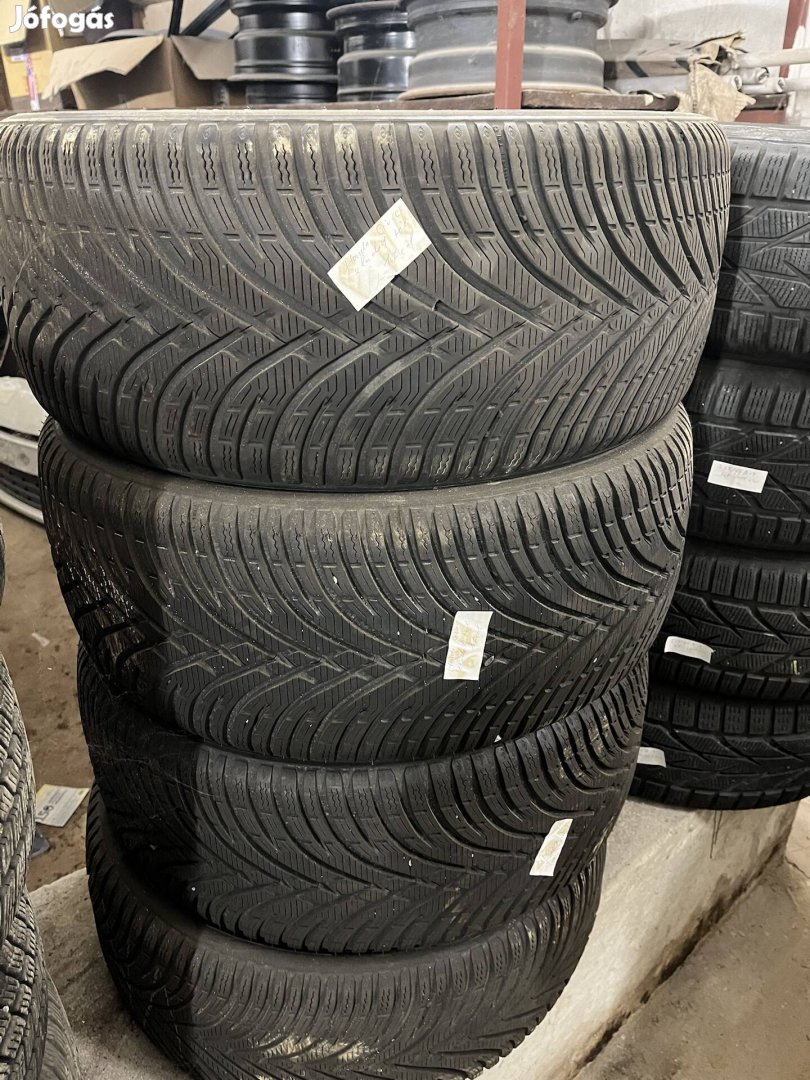 Eladó 4db Kléber téligumi 235/45R17