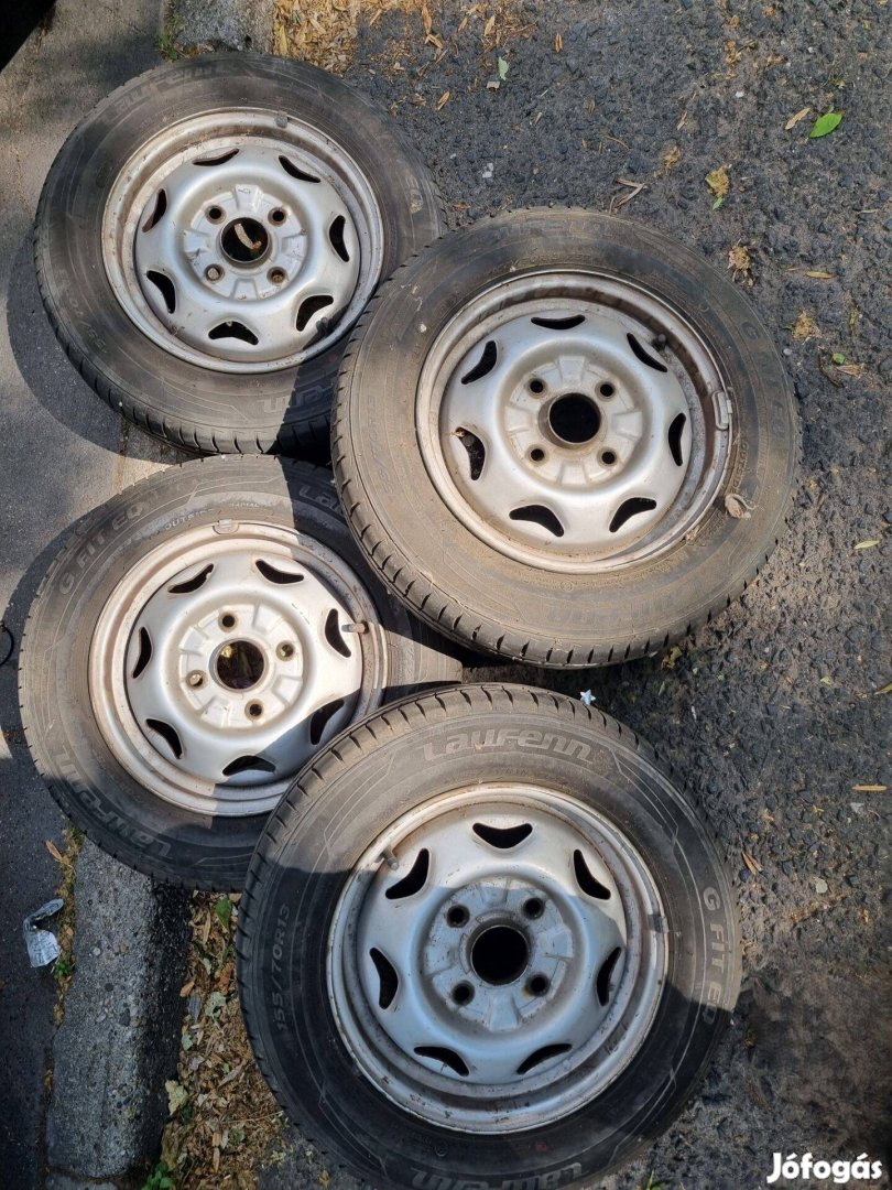 Eladó 4db Laufenn nyári gumi (suzuki swift) felnivel 155/70R13