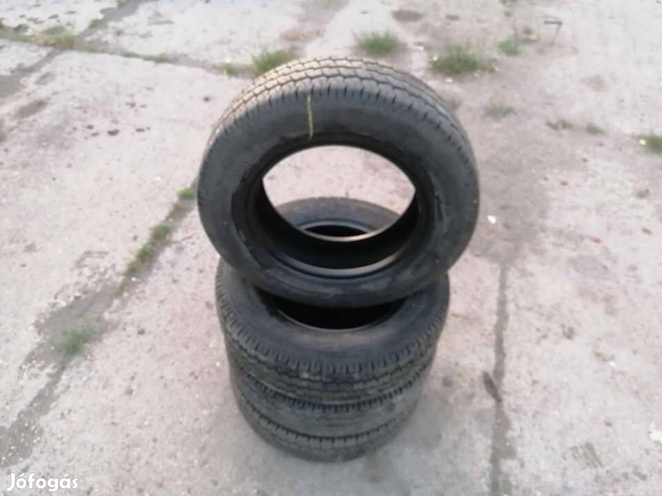 Eladó 4db. 195/70R15C nyári gumi