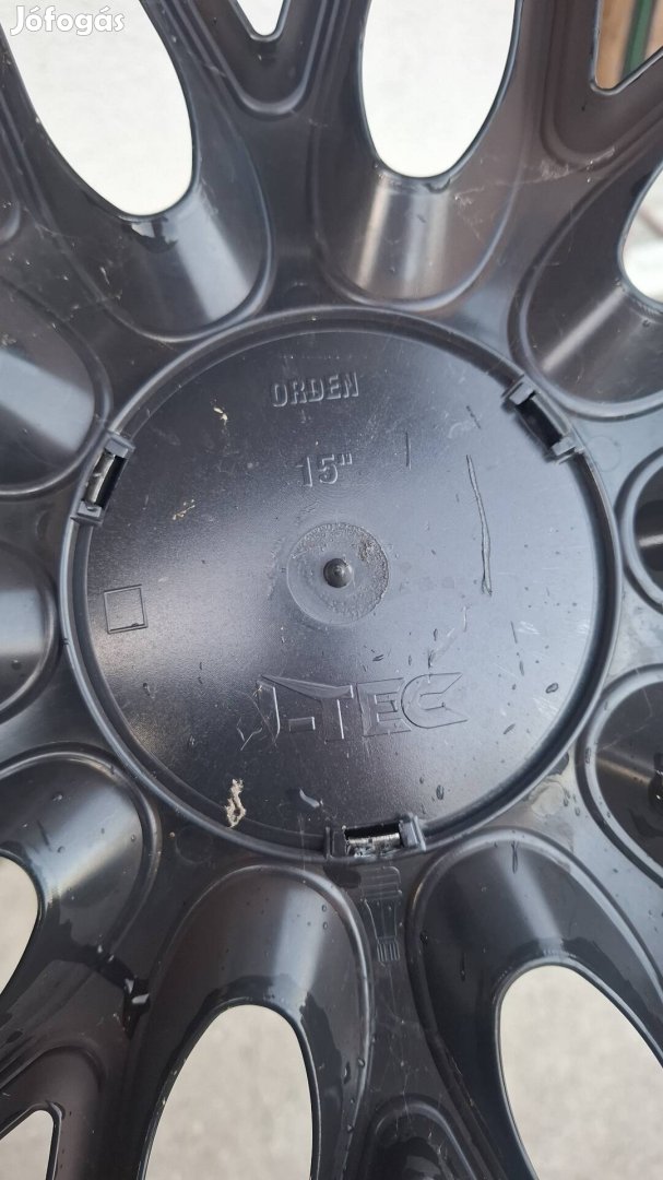 Eladó 4db J-TEC dísztárcsa