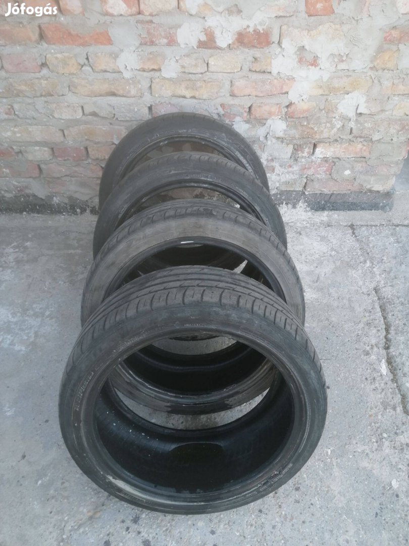 Eladó 4db falken nyárigumi 235/40r18