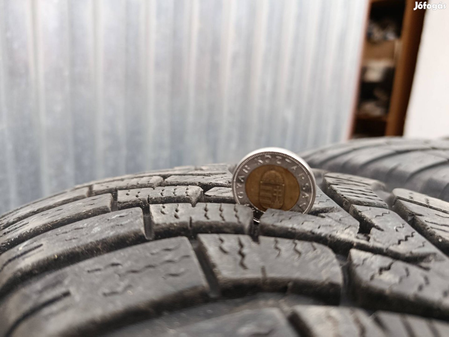 Eladó 4db használt 195/65 R15 Falken téli gumi 