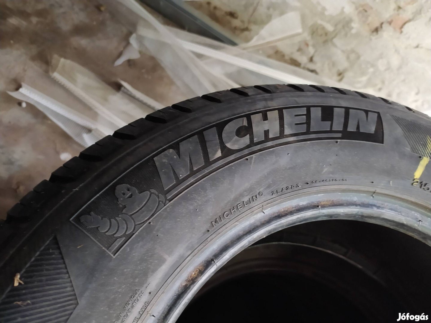 Eladó 4db jó Michelin nyári gumi garnitúra 215 65 r16