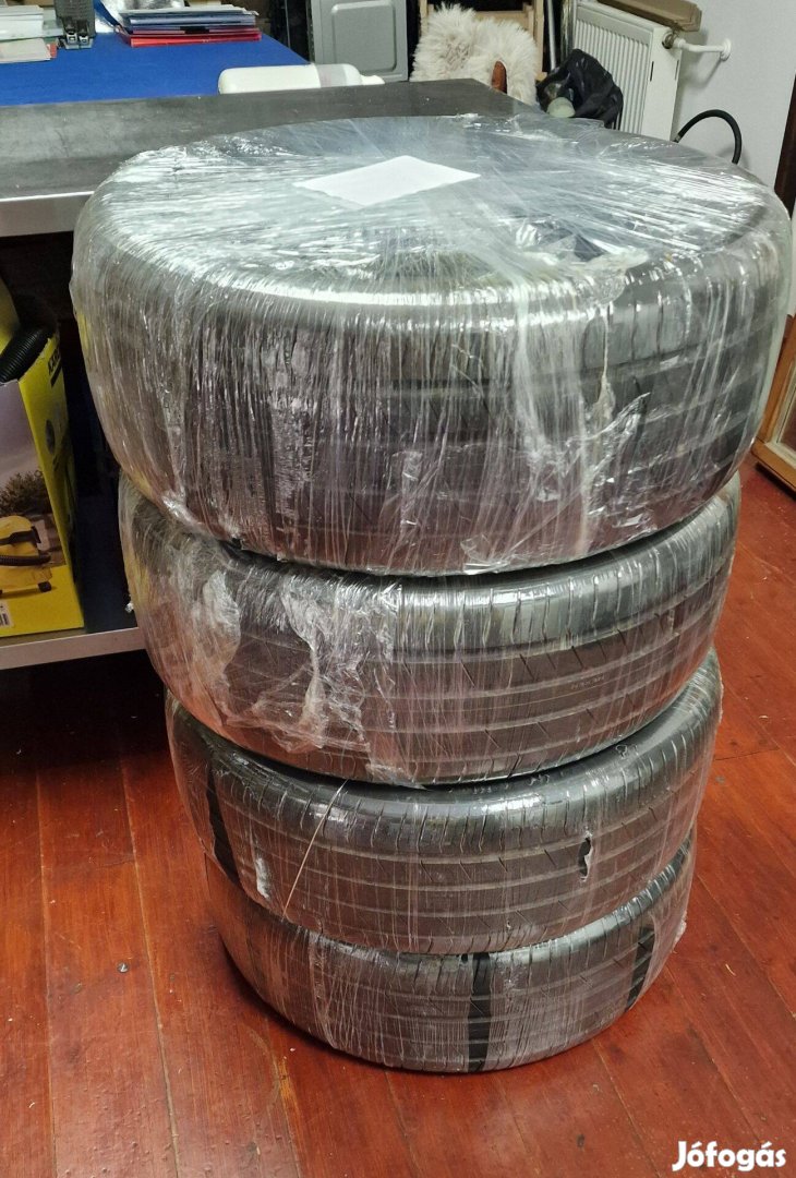 Eladó 4db új nyári Nexen 235/45/R19 V99 autó gumi