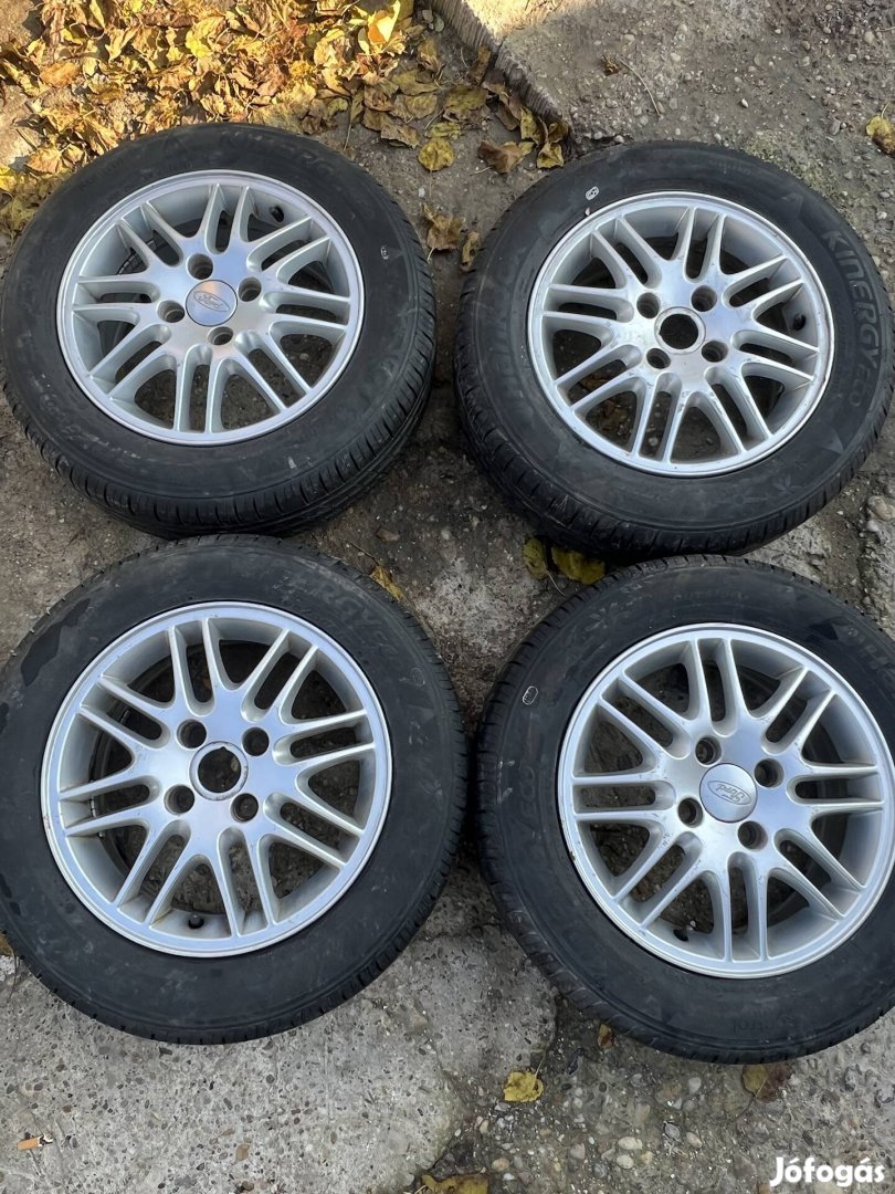 Elado 4x108-as ford felni