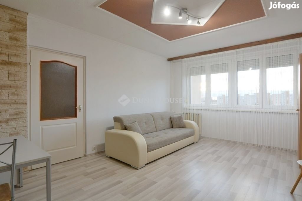 Eladó 50 nm-es lakás Kecskemét