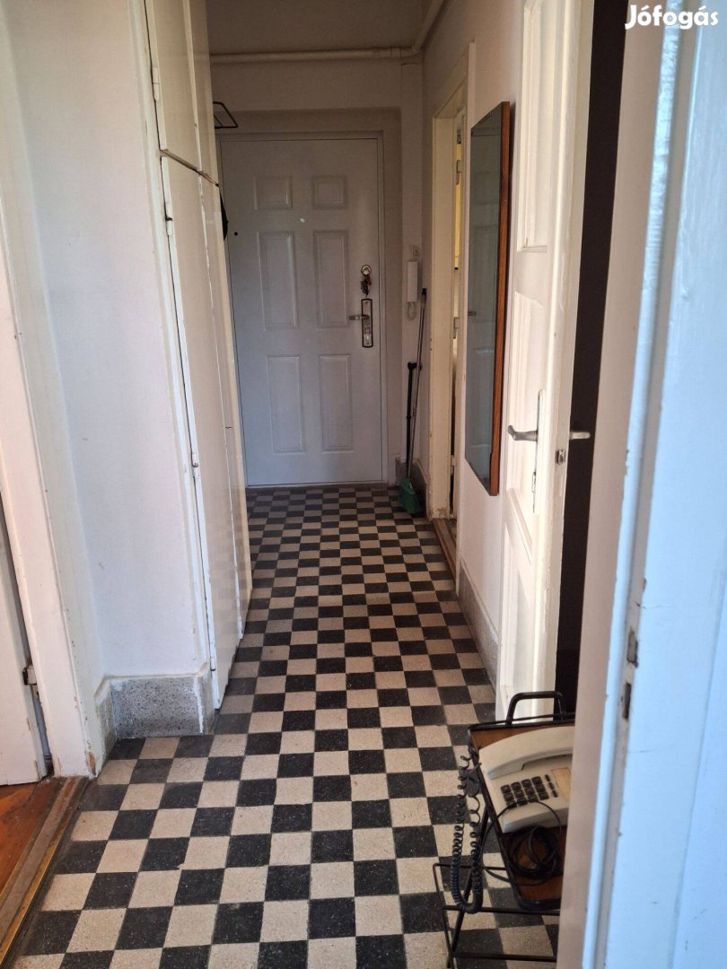 Eladó 50m2, 2 szobás társasházi lakás, Bp. XI. ker. Sárbogárdi úton