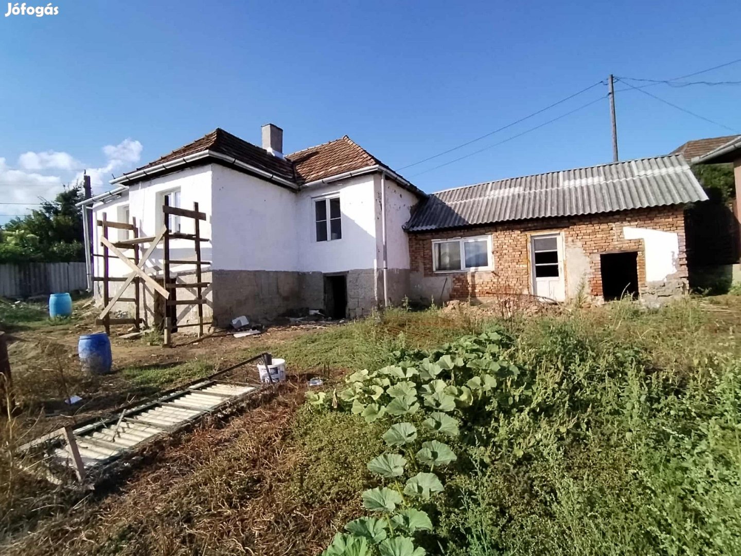 Eladó 52 m-es ház Mátraderecske központjában  a híres mofettától