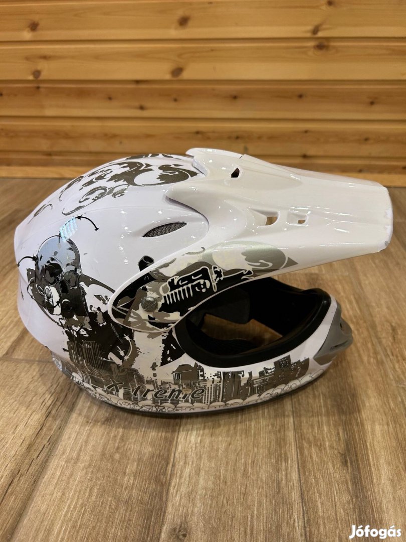 Eladó 55-56-os cross bukósisak!