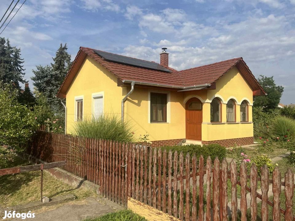 Eladó 55 nm-es Családi ház Nádudvar