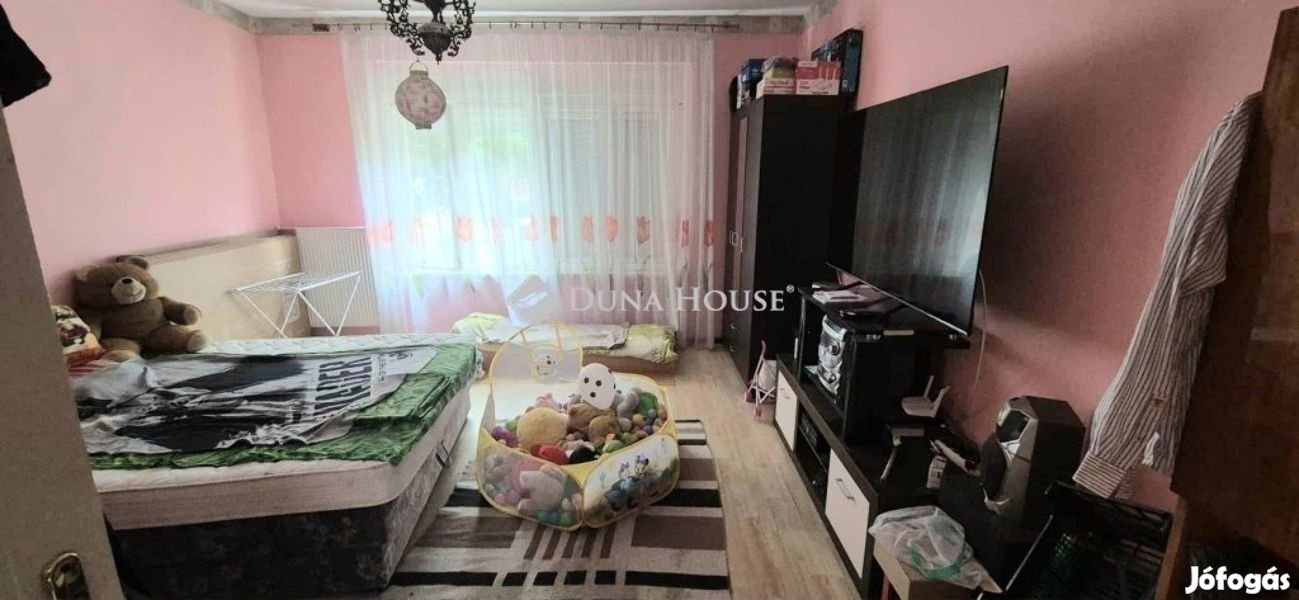 Eladó 55 nm-es ház Szeged
