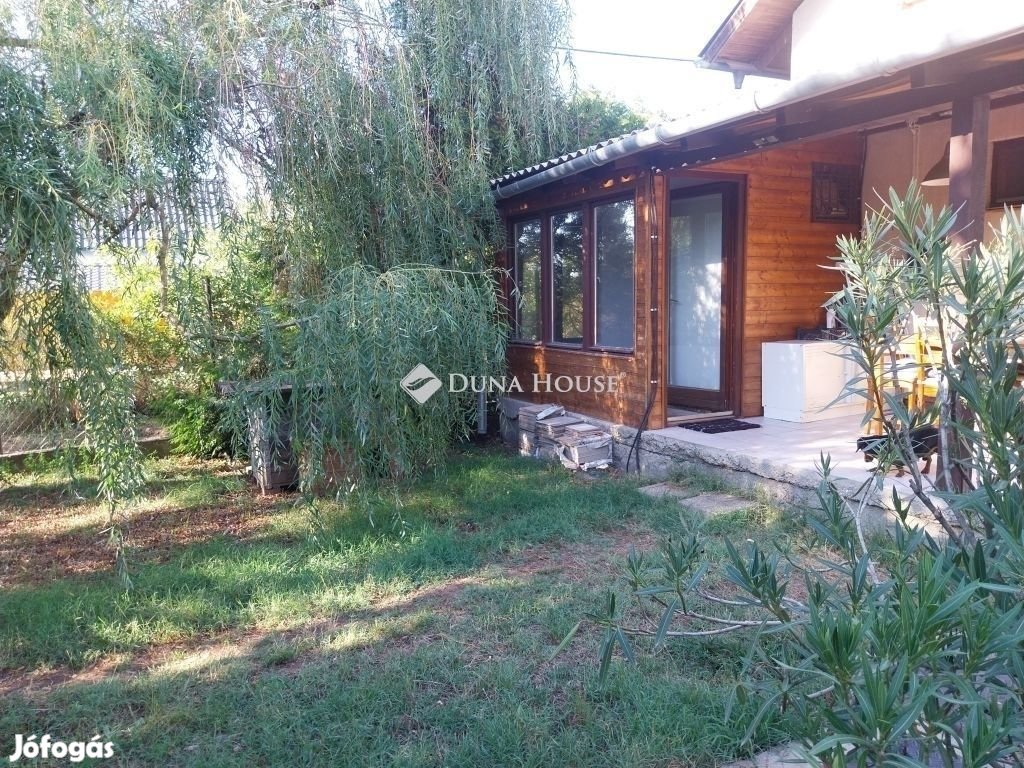 Eladó 56 nm-es ház Gárdony