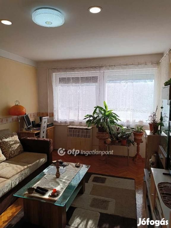 Eladó 57 nm-es lakás Debrecen