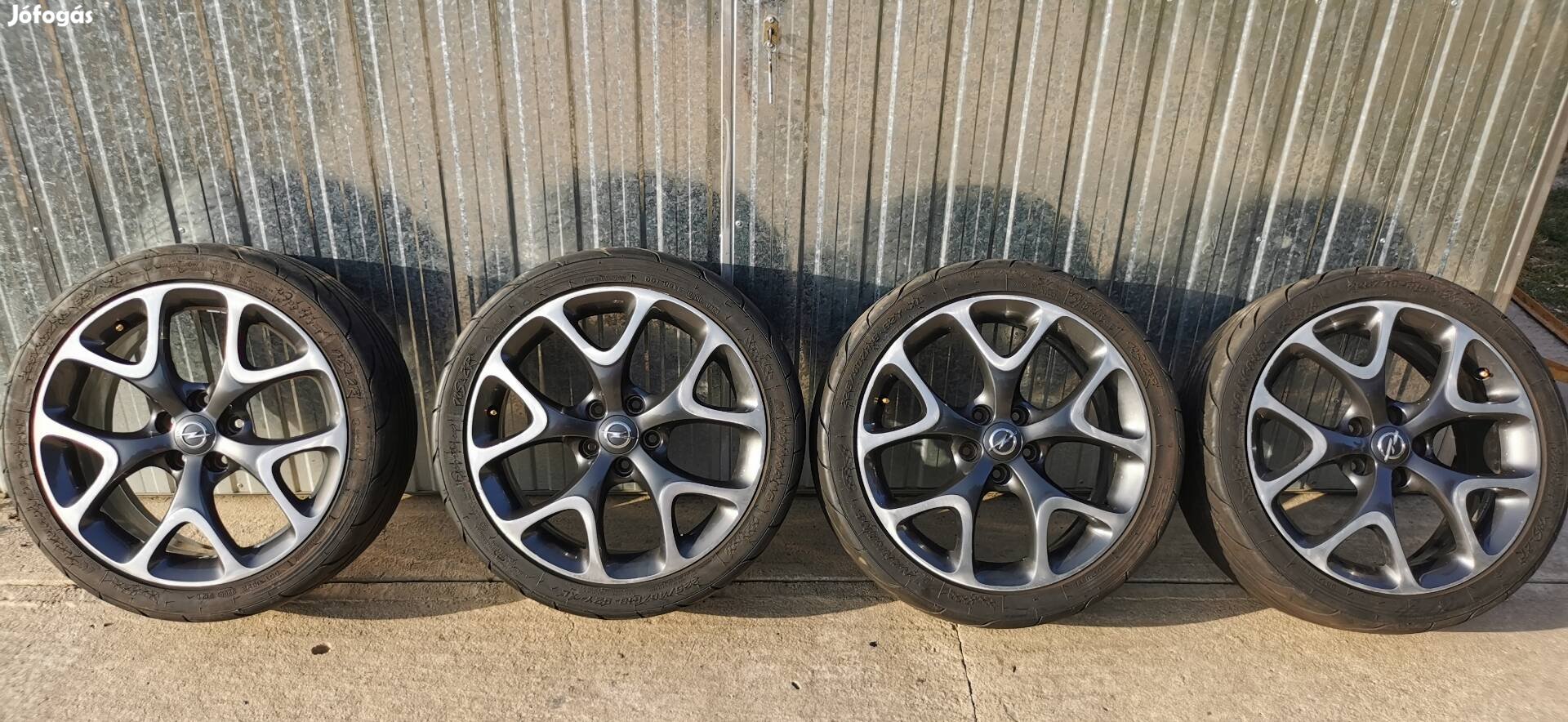 Eladó 5x110 18 Corsa D OPC felni szett.
