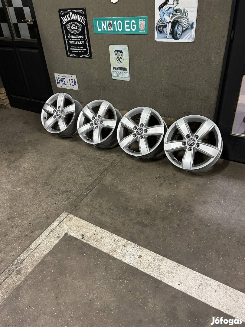 Eladó 5x112 r16 gyári VW Corvara alufelni szett!