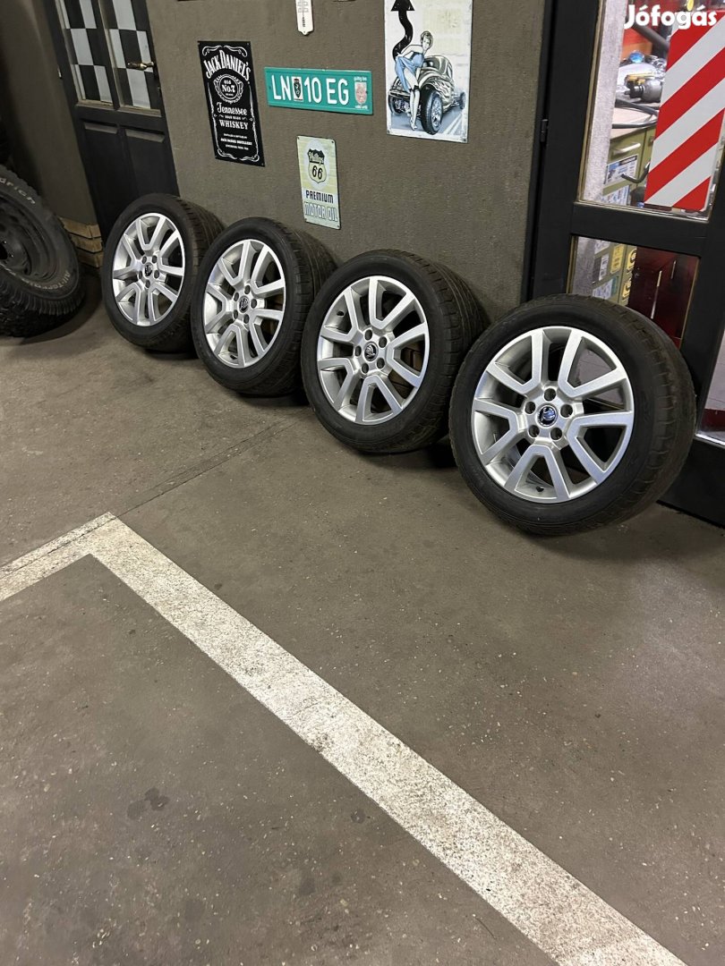 Eladó 5x112 r17 gyári Skoda alufelni!
