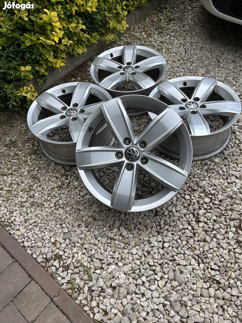 Eladó 5x112 r17 gyári VW "Corvara" alufelni szett!