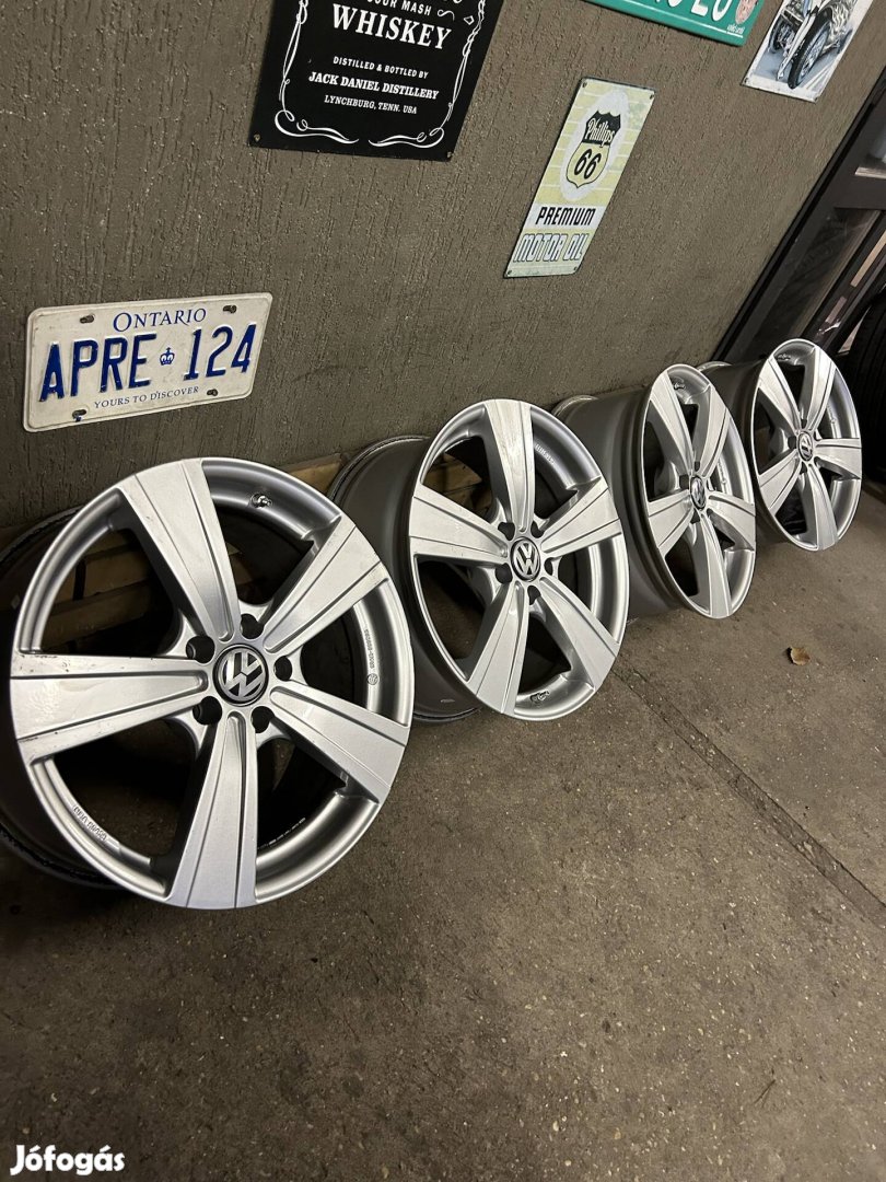 Eladó 5x112 r18 alufelni VW vagy Skoda kupakkal!