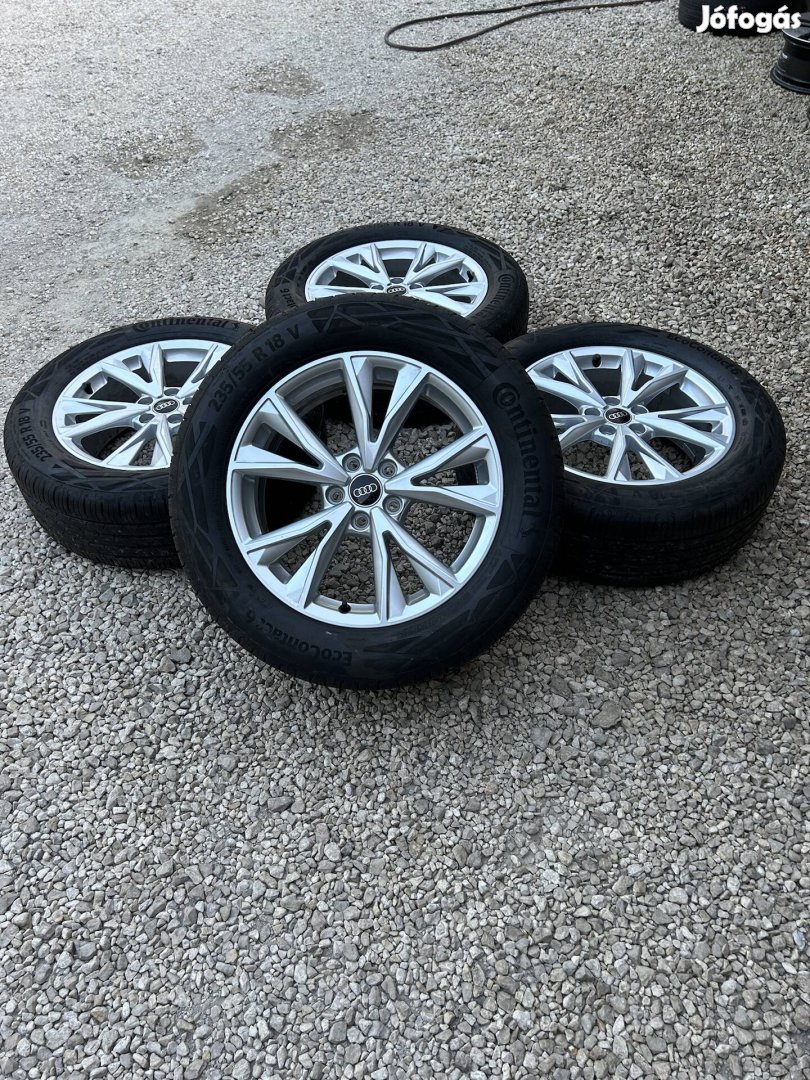 Eladó 5x112 r18 gyári Audi Q3 alufelni szett nyári gumival!