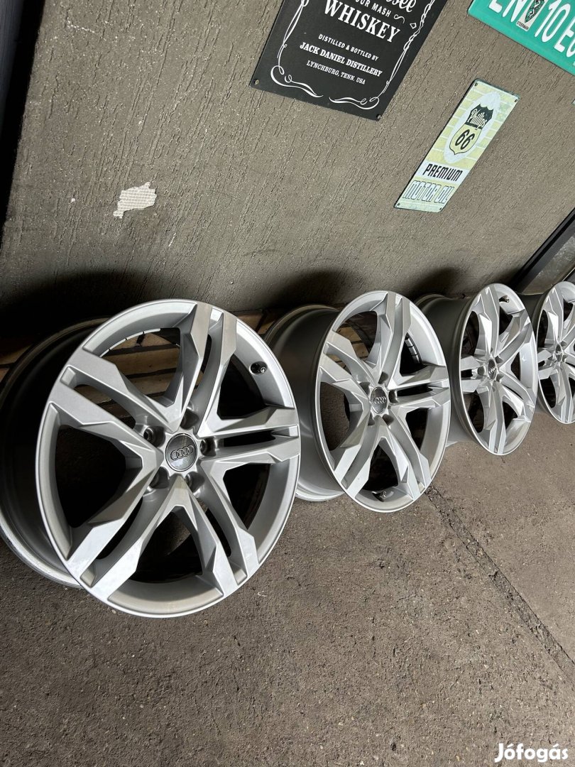 Eladó 5x112 r18 gyári Audi alufelni!