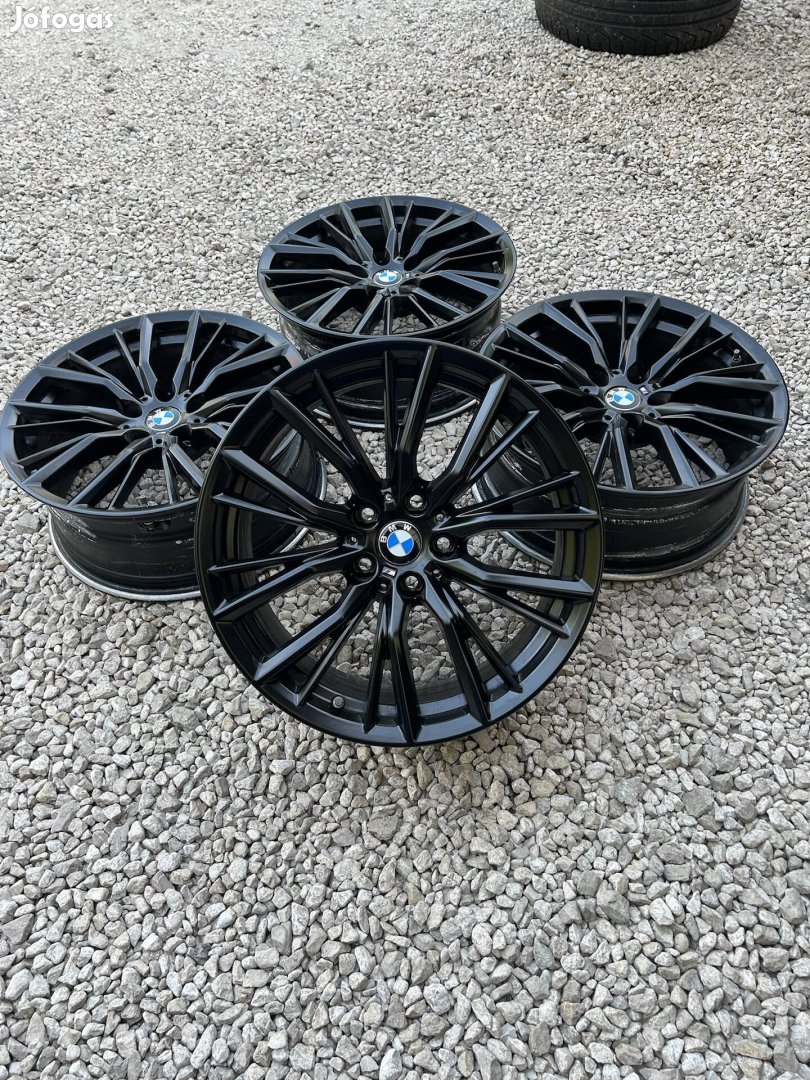 Eladó 5x112 r18 gyári BMW Style 796M alufelni szett!