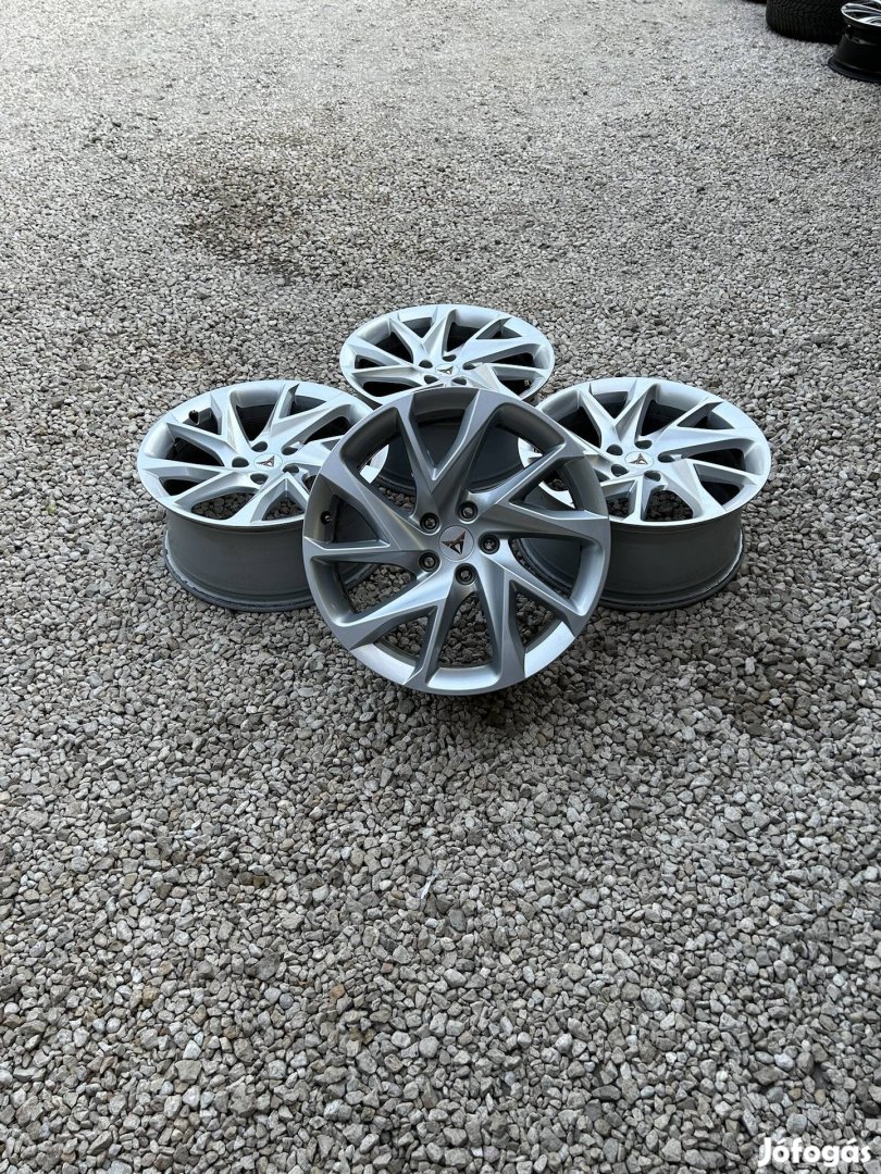 Eladó 5x112 r18 gyári Cupra Formentor alufelni szett!