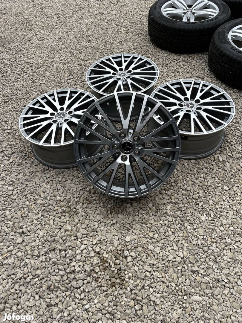 Eladó 5x112 r18 gyári Mercedes CLA alufelni szett!