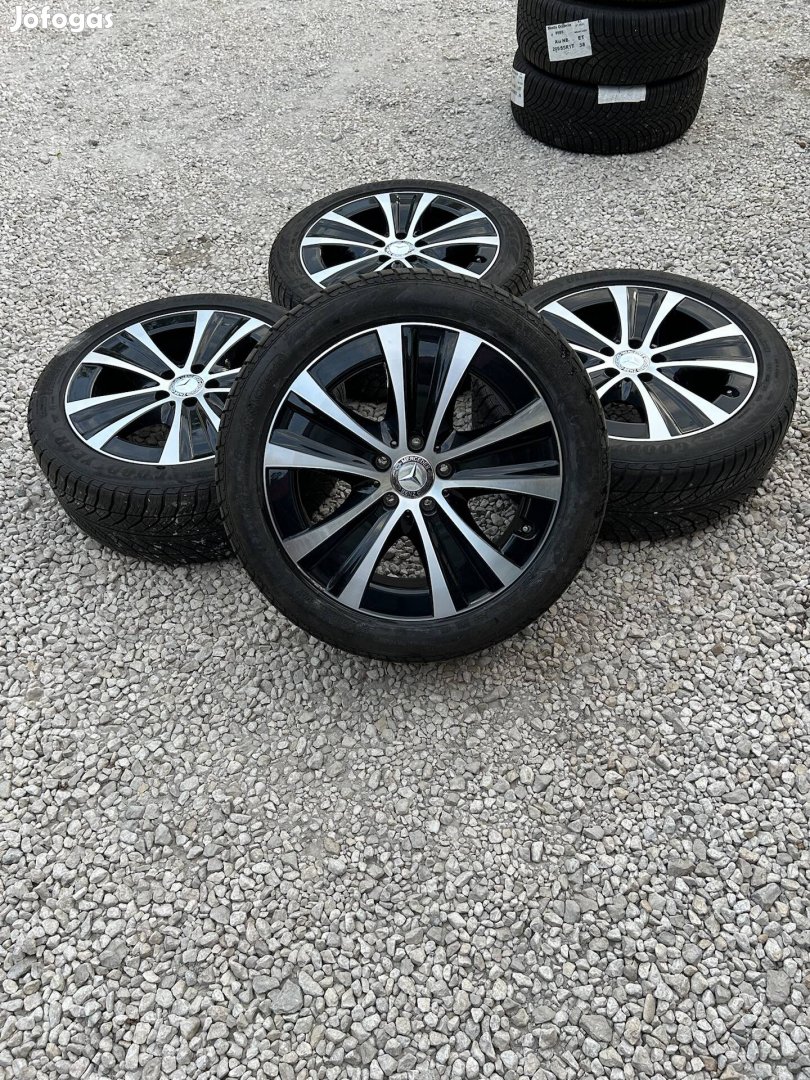 Eladó 5x112 r18 gyári Mercedes W213 alufelni szett téli gumival!
