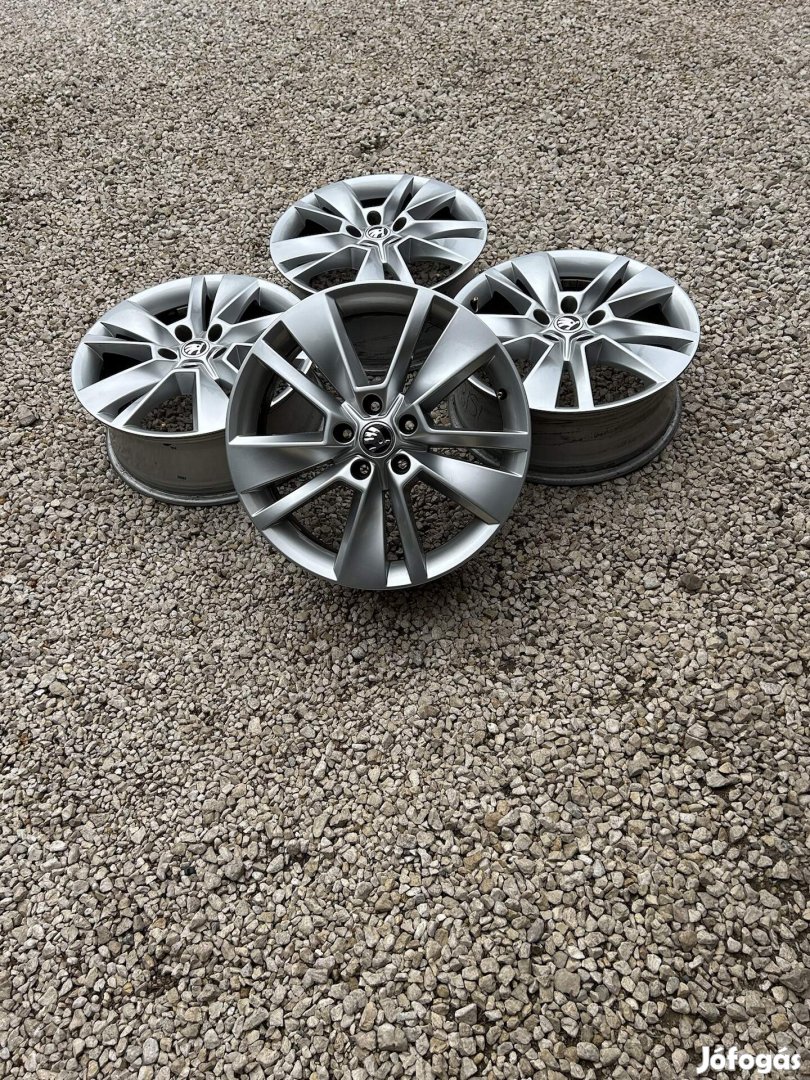 Eladó 5x112 r18 gyári Skoda Kodiaq alufelni szett!