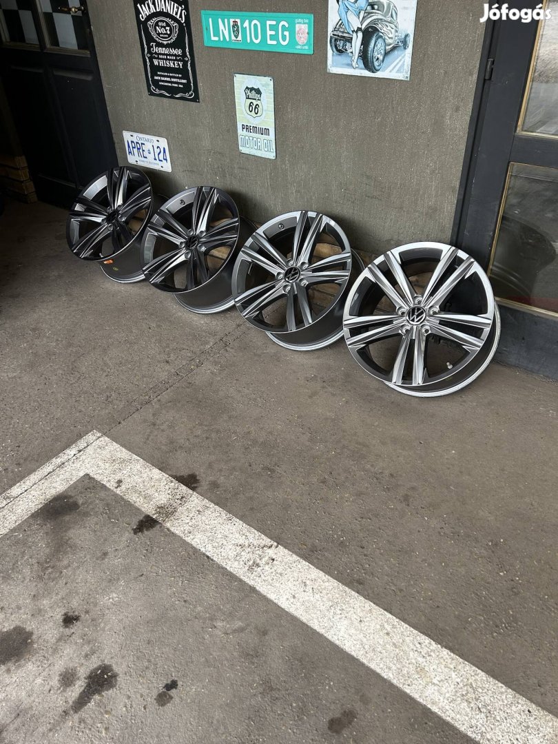 Eladó 5x112 r18 gyári VW Arteon,Passat "Sebring" alufelni!