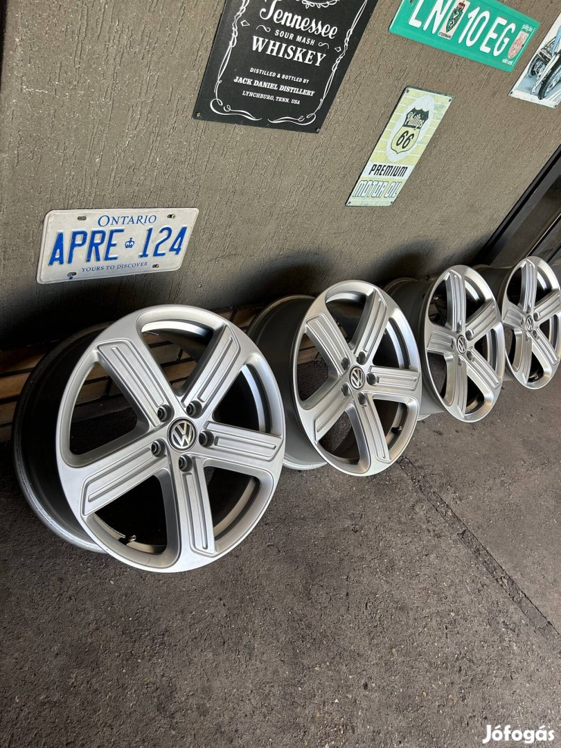 Eladó 5x112 r18 gyári VW Cadiz alufelni szett!