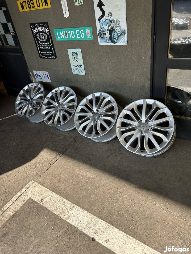 Eladó 5x112 r19 gyári Audi alufelni!