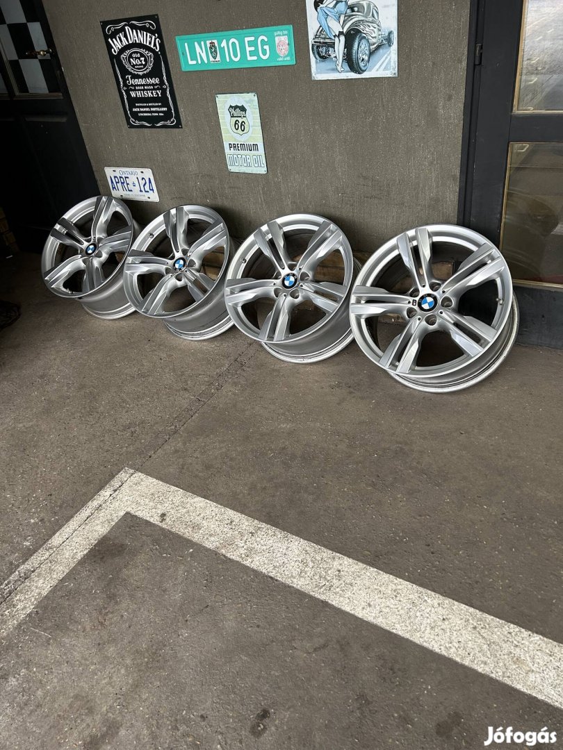 Eladó 5x120 r19 gyári BMW Style 467m alufelni!