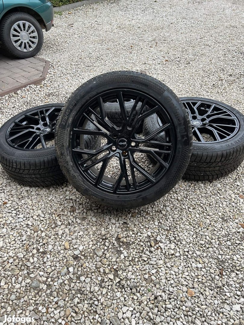 Eladó 5x120 r21 Land Rover alufelni Continental téli gumival!