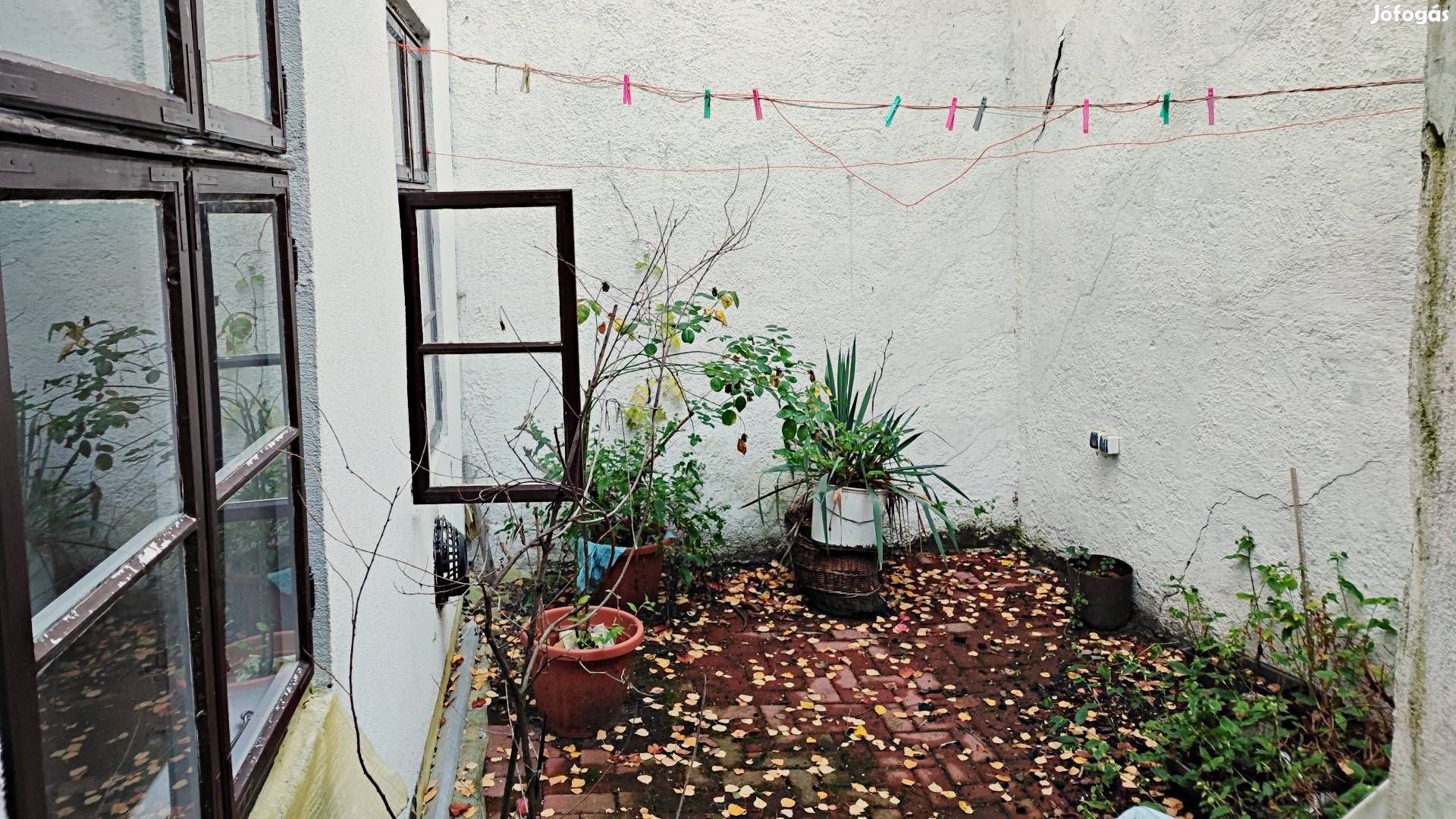 Eladó 60 m2 tégla lakás, Győr