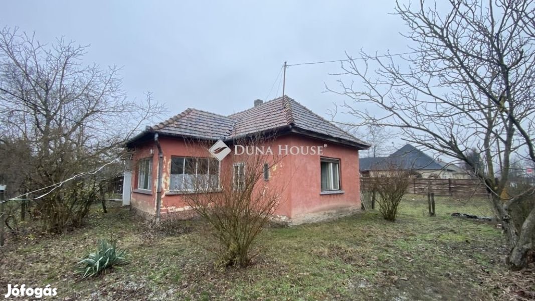 Eladó 62 nm-es ház Tápióbicske