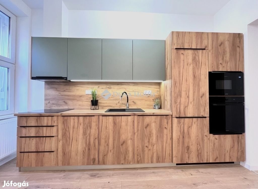 Eladó 62 nm-es lakás Pécs