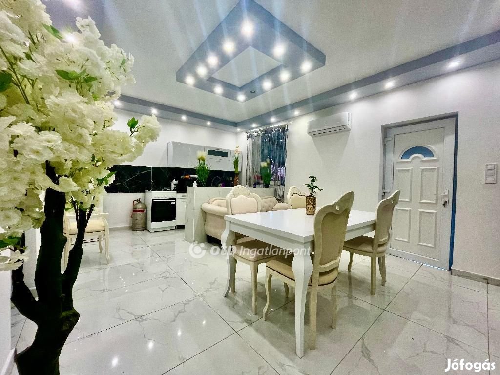 Eladó 64 nm-es ház Jászapáti